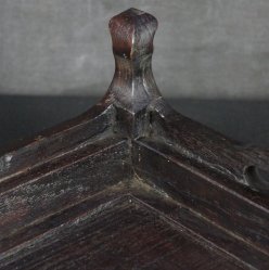 Bonsai stand 1970 Shitan