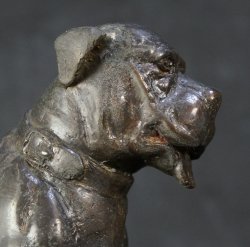 Bronze sculpture Inu 1970