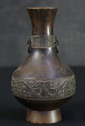 Bronze vase 1880 Meiji art
