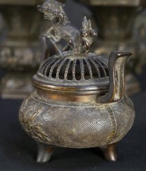 Buddhist altar 1900 bronze set