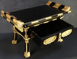 Buddhist altar 1950 Butsudan