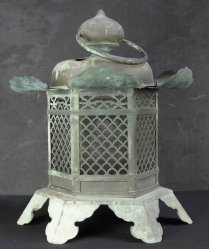 Buddhist temple lamp 1820
