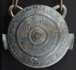 Buddhist temple pray bell 1840