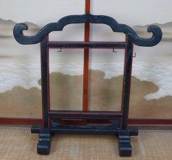 Kin-Dai Buddhist bell stand 1800s