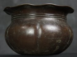 Bukuro bronze basin 1900