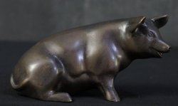 Buta pig bronze 1900