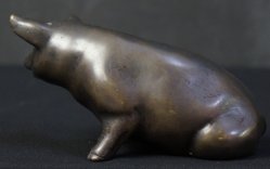 Buta pig bronze 1900