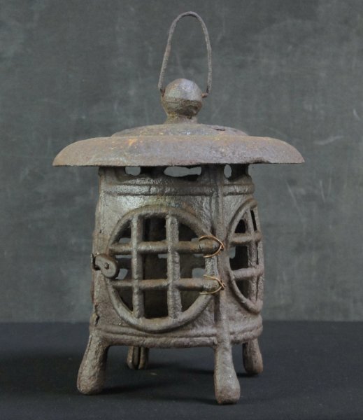 Cast iron Tsuridoro 1900