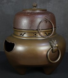 Chagama bronze iron craft 1970