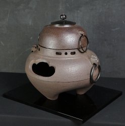 Chagama lacquered Dai 1970