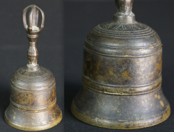 Chanting bell shrine 1800