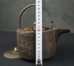 Choshi kettle 1800 Maki-e