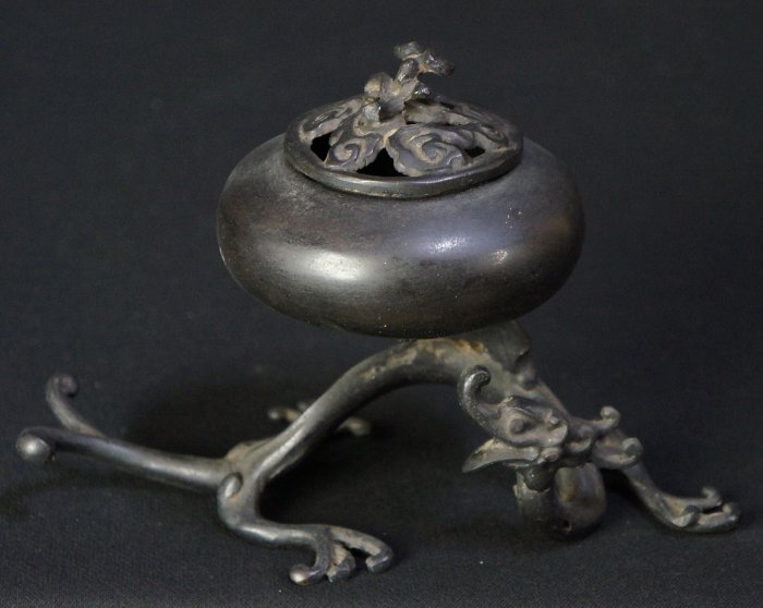 Dragon bronze Koro 1950