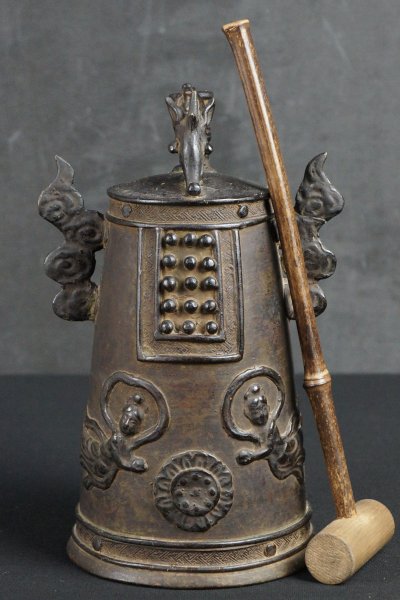 Fine Buddhist bronze Tegno bell 1800