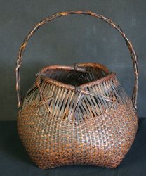 Fine Hana-kago vase 1900