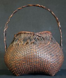 Fine Hana-kago vase 1900