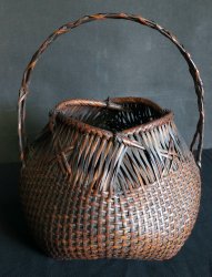 Fine Hana-kago vase 1900