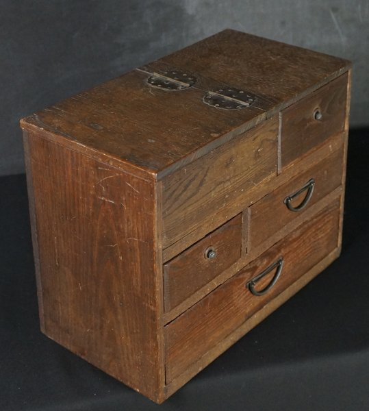 Haribako 1900 sawing box