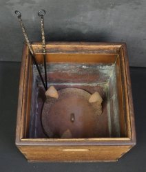 Hibachi tea brazer 1900