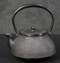 Hojudo Tetsubin kettle 1980