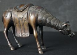 Horse bronze Koro 1800