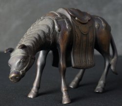 Horse bronze Koro 1800