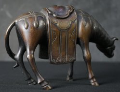 Horse bronze Koro 1800