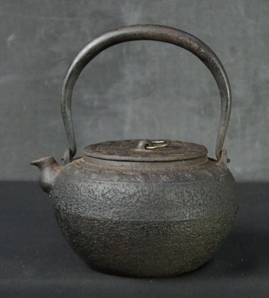 Iron Tetsubin 1900 cast