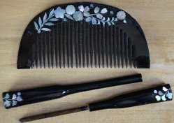 Japan comb and pin 1950