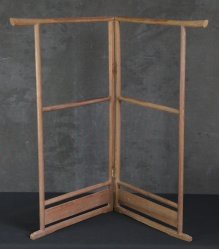 Japan room hanger 1900