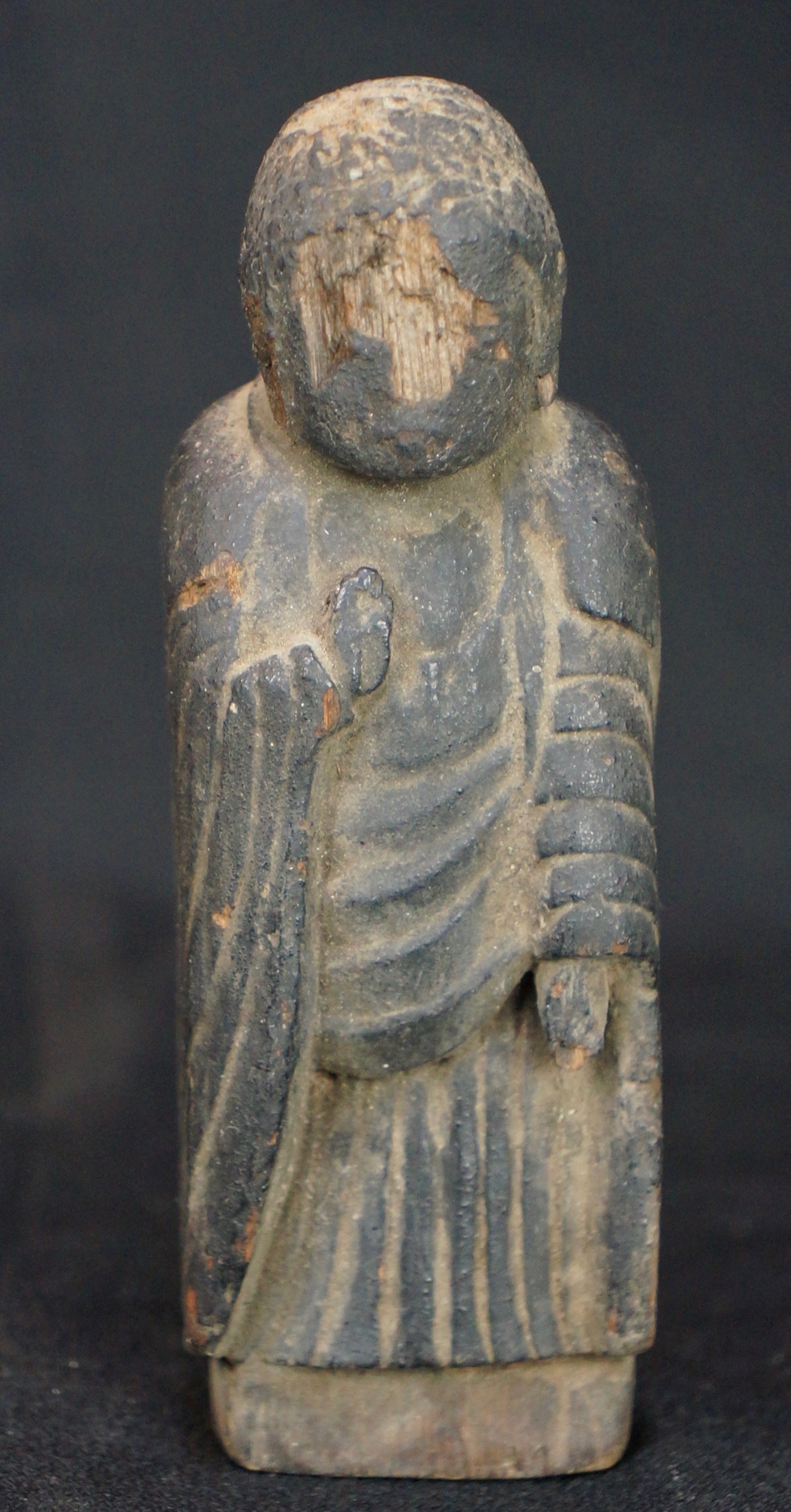 Antique Japanese wood Buddha portable sculpture for travelers 1800