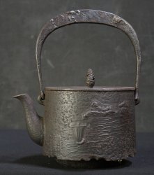 Japanese Nambu kettle1900