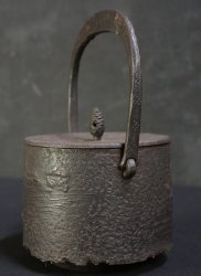 Japanese Nambu kettle1900