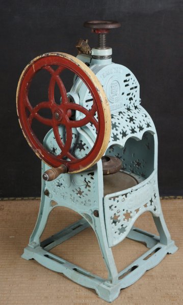 Kakigori ice shaver 1920