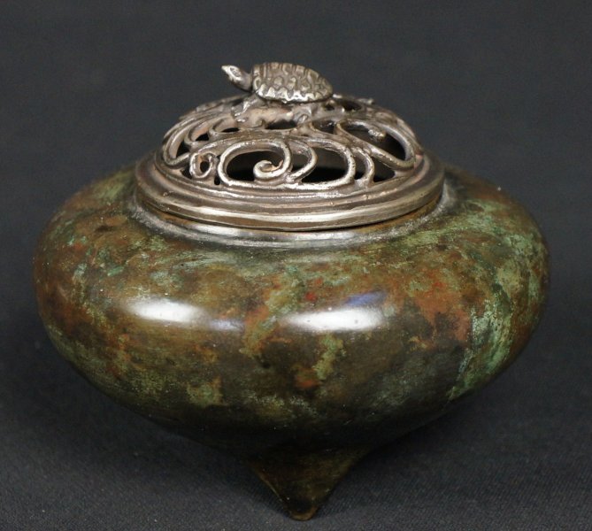 Kame Koro bronze censer 1900