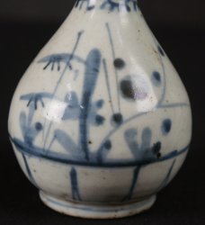 Karakusa Ichirin Imari vase 1800