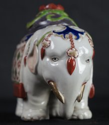 Ko-Imari sculpture 1900 craft