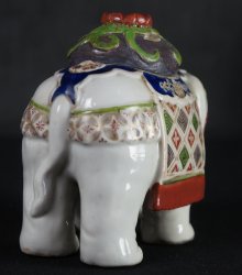 Ko-Imari sculpture 1900 craft