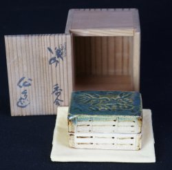 Kogo incense box 1900