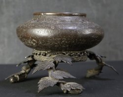 Koro censer base 1800