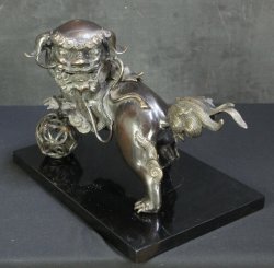 Koro Shishi 1900 bronze