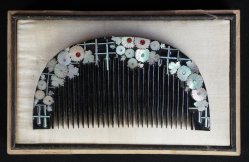 Kushi comb lacquer craft 1900