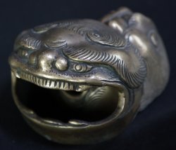 Lion handes Shishi 1800