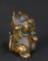 Maneki miniature cat 1900