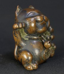 Maneki miniature cat 1900
