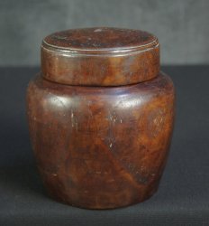 Maru-Tsubo Chaire 1900