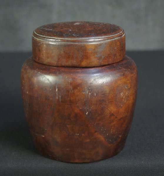 Maru-Tsubo Chaire 1900
