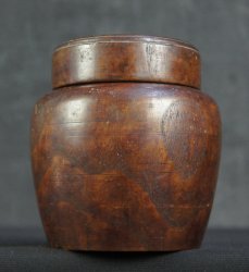 Maru-Tsubo Chaire 1900