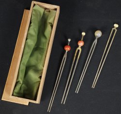 Meiji hair pin 1900