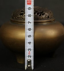 Minimalist bronze Koro 1950